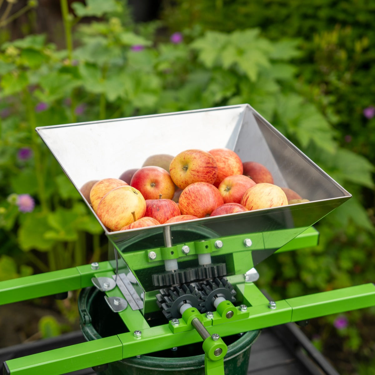KuKoo Fruit Crusher & 6 Litre Fruit Press