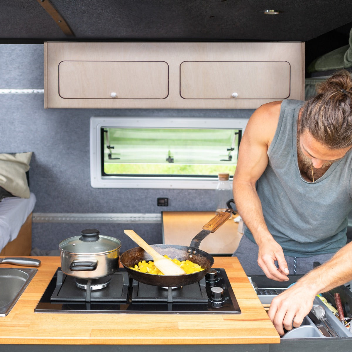 Overhead Camper Cabinet – 100cm x 25cm x 25cm