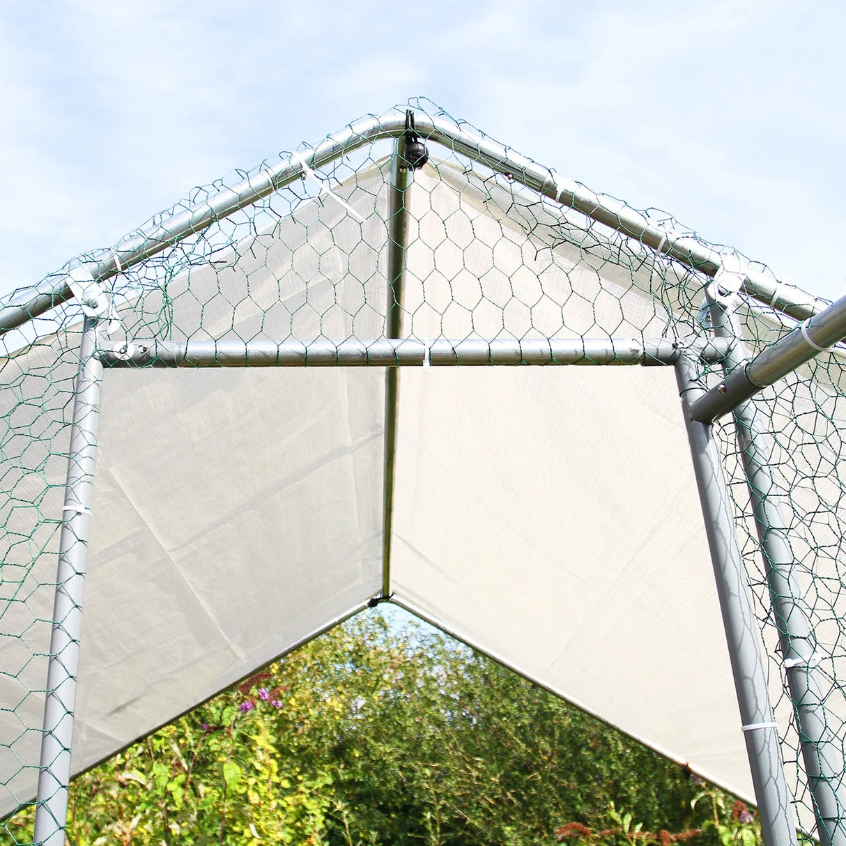 Durable chicken run with a 3m x 2m x 2m frame, featuring a sturdy metal structure and hexagonal wire mesh for secure outdoor use
