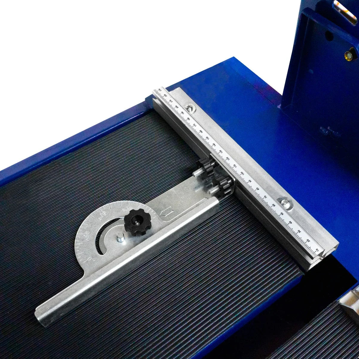 Wet tile cutter bench with a 920mm cutting surface, featuring a sturdy aluminum guide rail and textured black cutting mat for stability