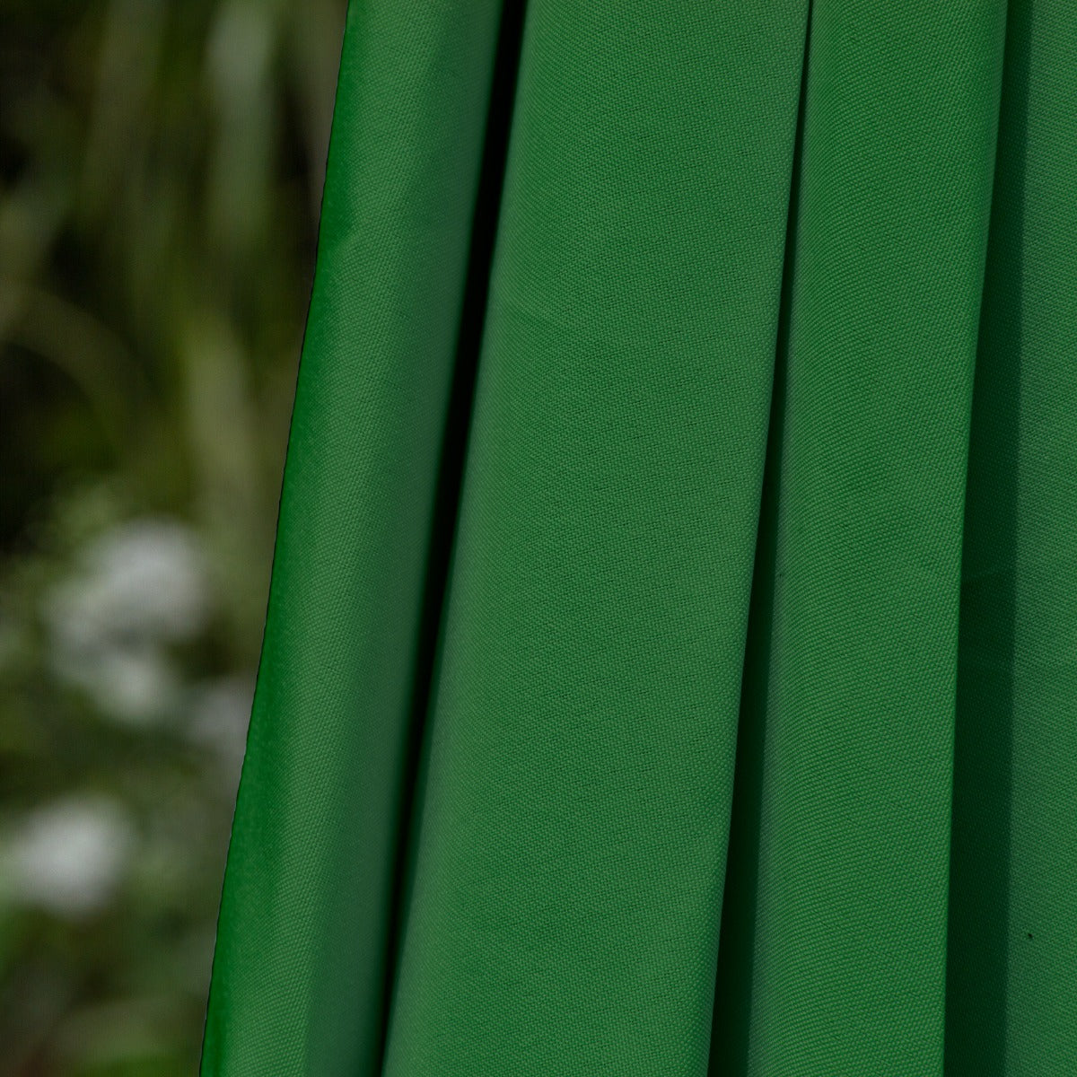 Green 2.7m LED Tilt Parasol