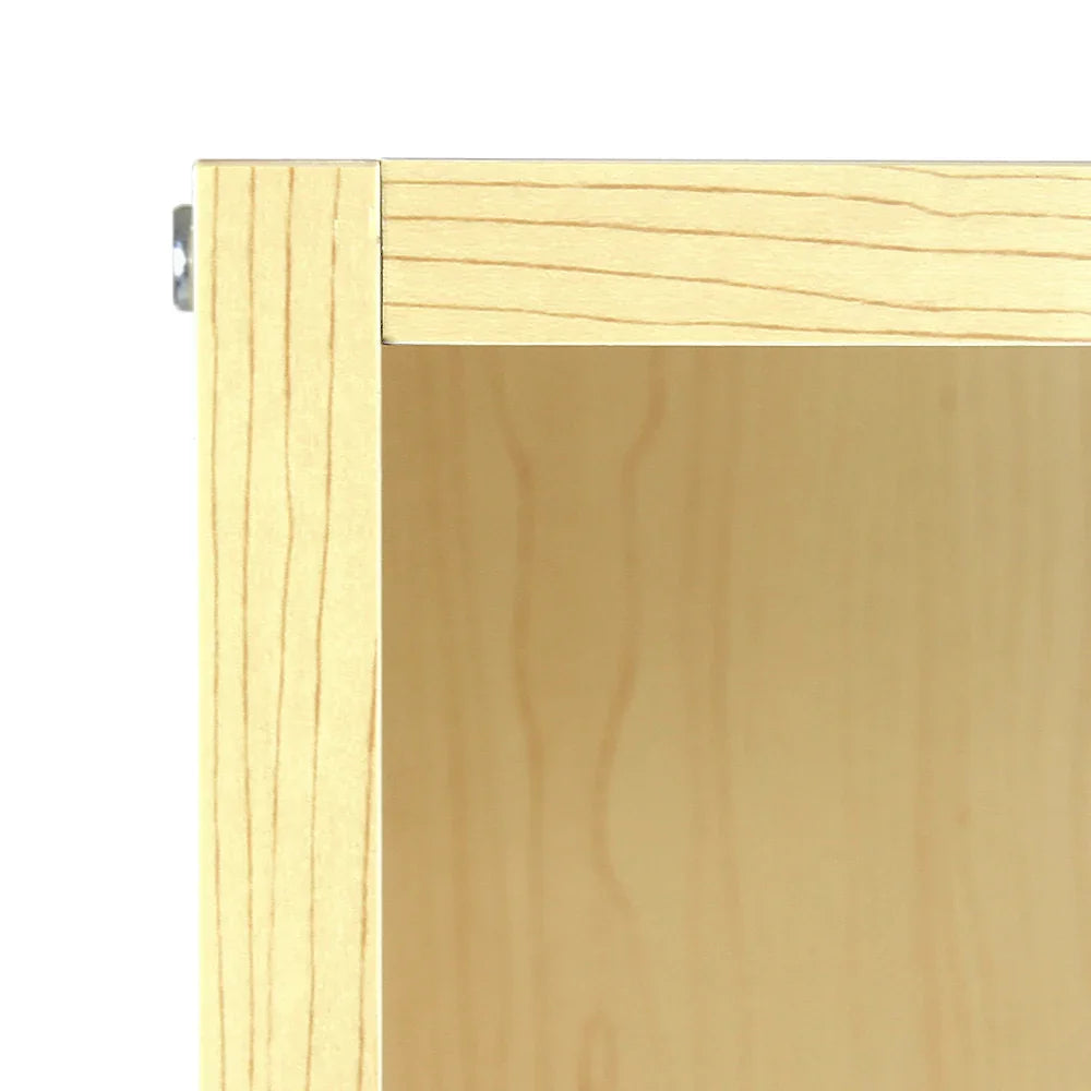 Maple corner counter with a smooth finish, showcasing light wood grain and clean lines, ideal for retail shop displays