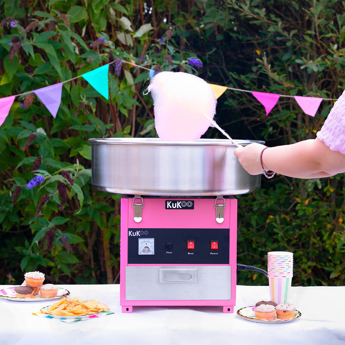 KuKoo Candy Floss Machine & 500 Candy Floss Sticks