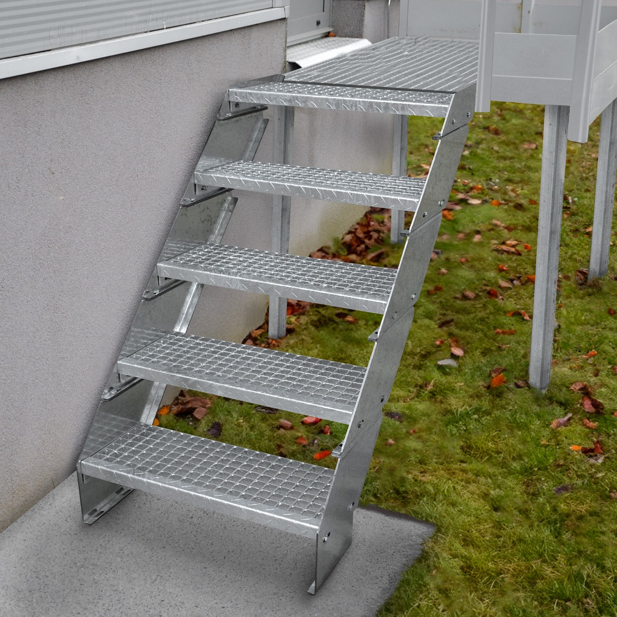 Adjustable 11 Section Galvanised Staircase - 600mm Wide