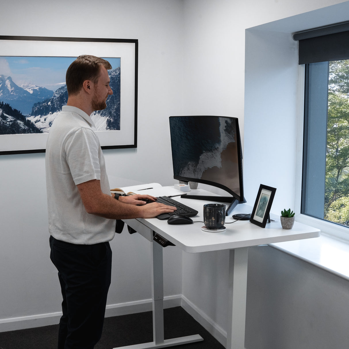 Electric Standing Desk With Drawer - 140cm x 60cm