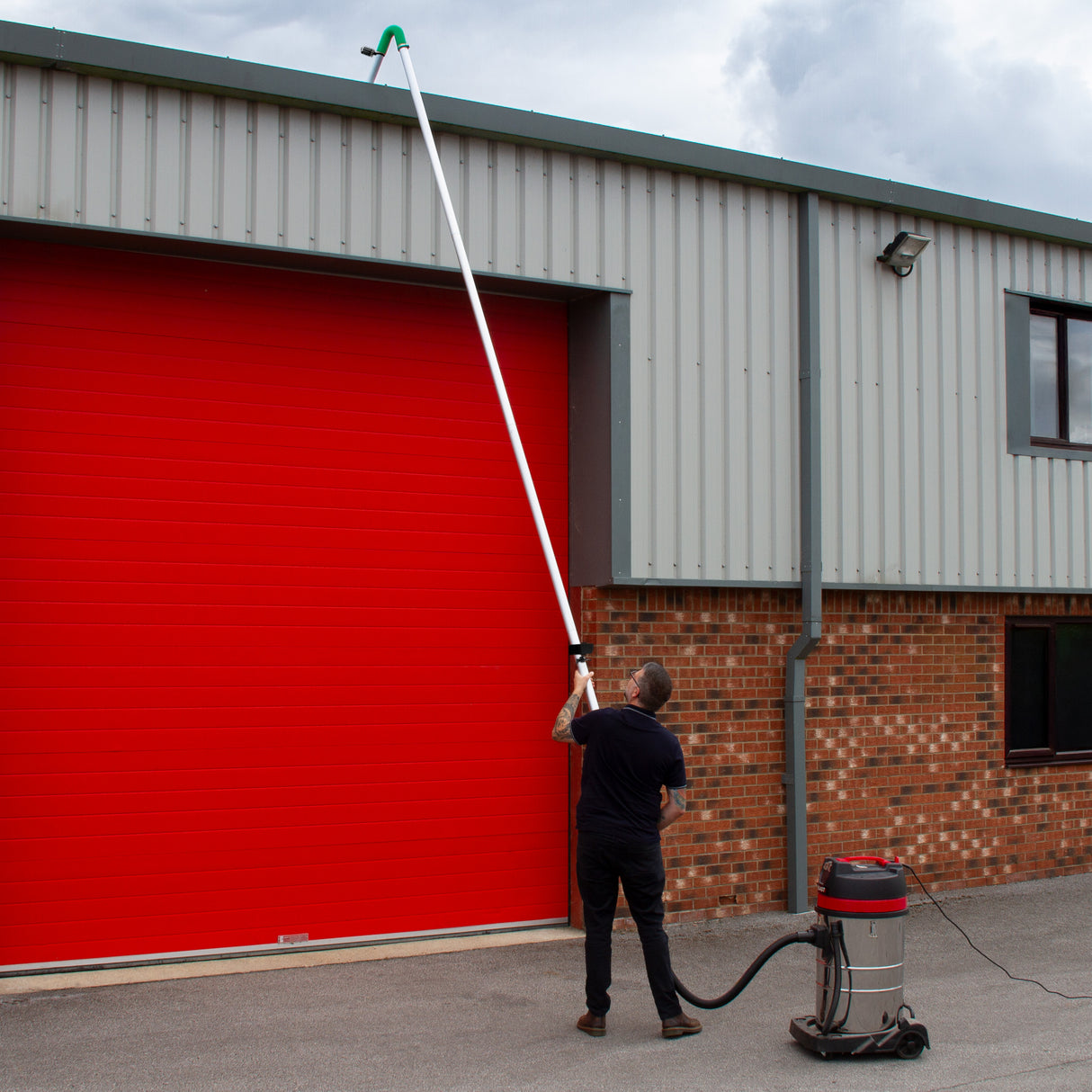 80L Wet & Dry Vacuum, Gutter Vacuum Poles, 5m Hose & Camera